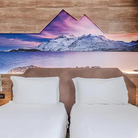 Hotiday Vialattea Otel