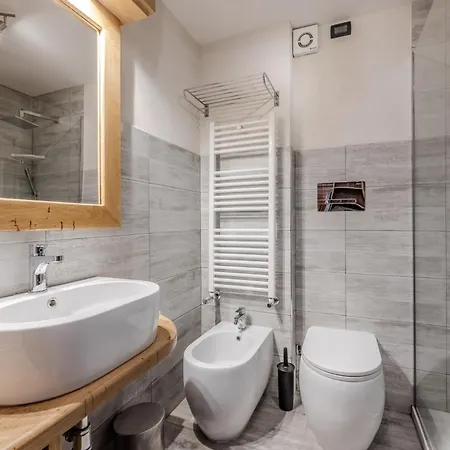 Hotiday Vialattea 4* Сестриере