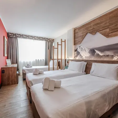 Hotiday Vialattea 4*